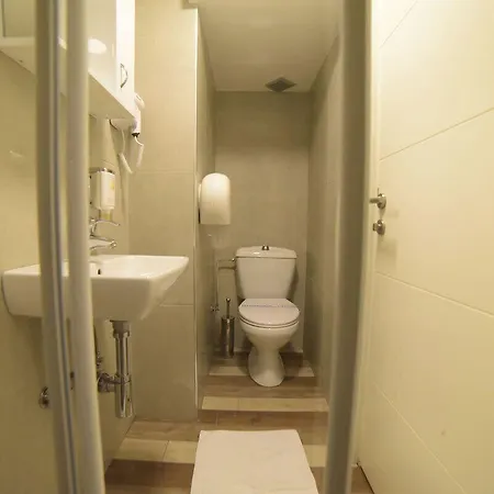 Bed & Breakfast Garni House 46