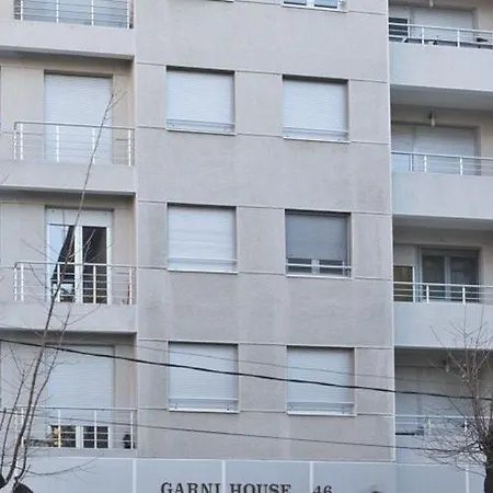 Garni House 46